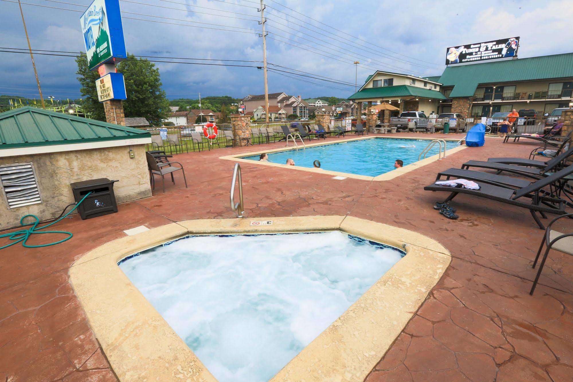 Mountain Breeze Motel Pigeon Forge Ngoại thất bức ảnh